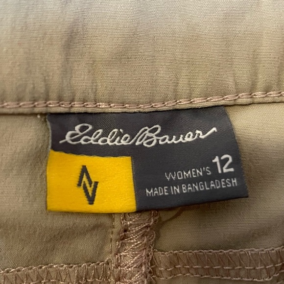 Eddie Bauer Khaki Horizon Shorts Size 12 - Picture 2 of 5